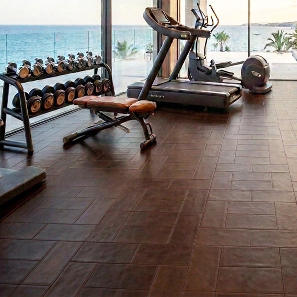 Lederboden in einem Gym mit Blick aufs Meer.